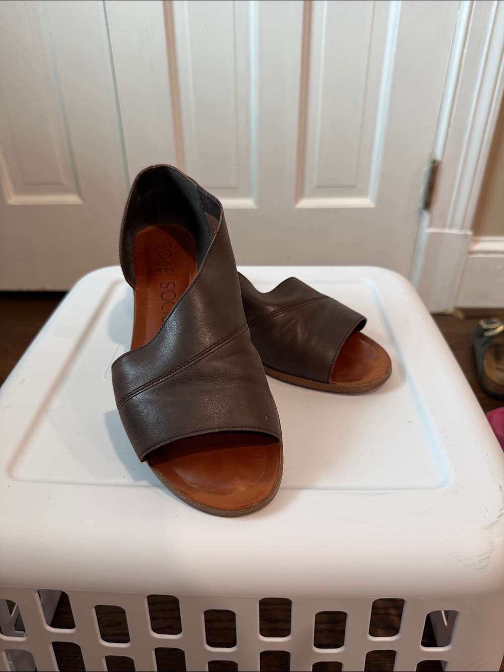 Sole Society Taupe Brown Leather Open-Toe Slide Sandals